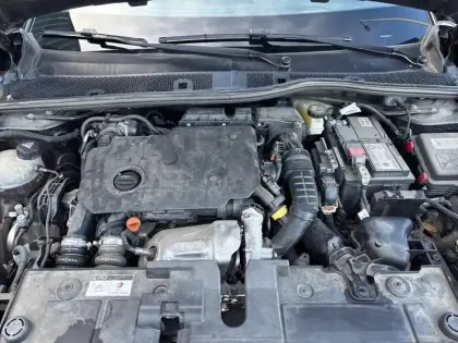 Photo 6 Citroën C4  BlueHDi 130 S&S EAT8 Shine Pack