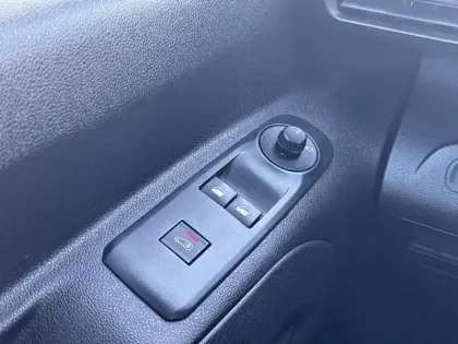 Photo 19 Peugeot Partner  FOURGON STANDARD 1000 KG BLUEHDI 130 S&S EAT8 GRIP