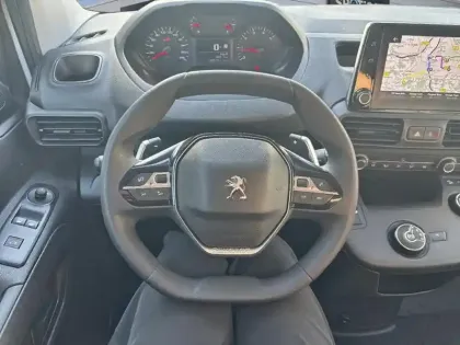 Photo 11 Peugeot Partner  FOURGON STANDARD 1000 KG BLUEHDI 130 S&S EAT8 GRIP