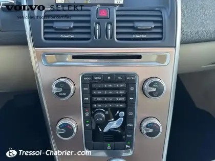 Photo 12 Volvo Xc60  D3 150 ch Momentum Geartronic A
