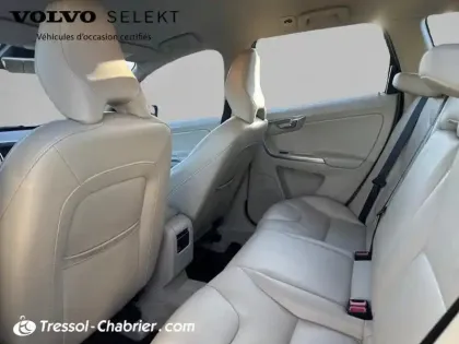 Photo 22 Volvo Xc60  D3 150 ch Momentum Geartronic A