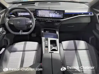 Photo 9 Opel Grandland  1.2 Turbo Hybrid 145 ch e-DCT6 GS