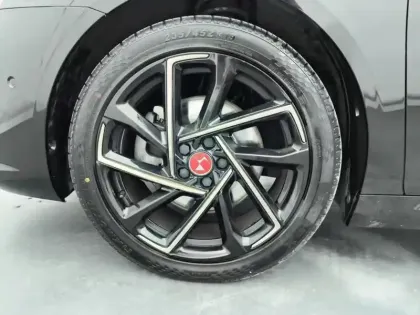 Photo 14 DS DS 9  PureTech 225 EAT8 Performance Line +