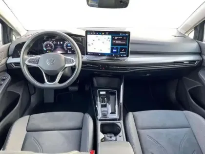 Photo 7 Volkswagen Golf 1.5 eTSI EVO2 116 DSG7 Style