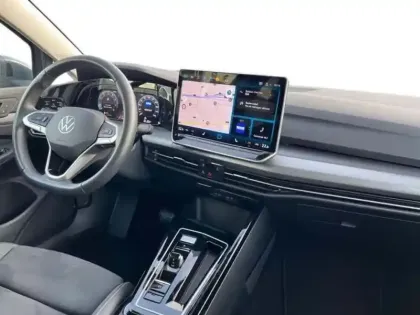 Photo 8 Volkswagen Golf 1.5 eTSI EVO2 116 DSG7 Style