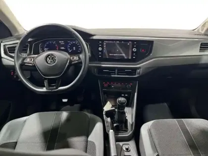 Photo 7 Volkswagen Polo 1.0 TSI 110 S&S BVM6 R-Line