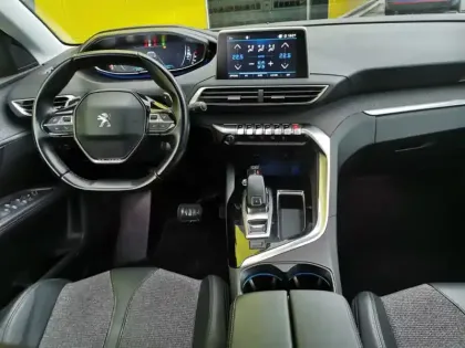 Photo 8 Peugeot 5008 Allure 1.2 130 ch EAT8 7 pl 