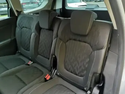 Photo 9 Renault Scenic Grand Limited 1.3 TCE 140 ch 7