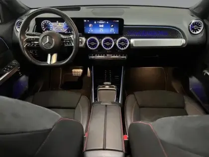 Photo 8 Mercedes GLB 200 d AMG Line