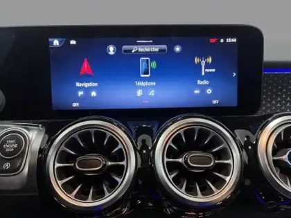 Photo 10 Mercedes GLB 200 d AMG Line