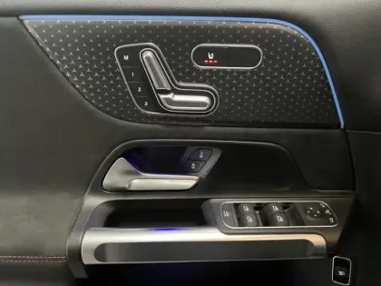 Photo 19 Mercedes GLB 200 d AMG Line