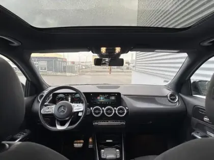 Photo 10 Mercedes GLA 200 d AMG Line