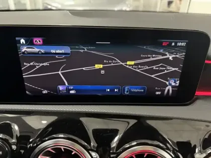 Photo 11 Mercedes Classe A 180 d AMG Line