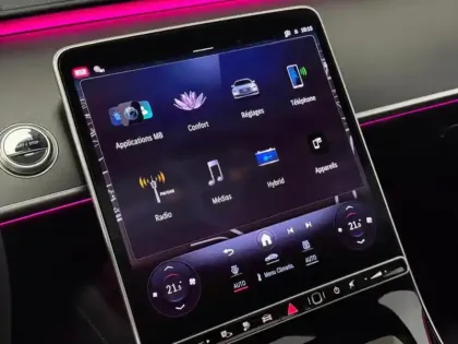 Photo 12 Mercedes CLA 580 e Hybrid EQ 4MATIC Limousi