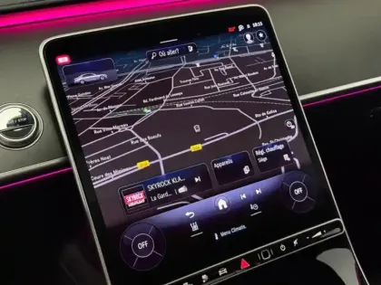 Photo 13 Mercedes CLA 580 e Hybrid EQ 4MATIC Limousi