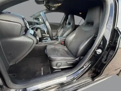 Photo 27 Mercedes Classe A Gén. IV (W177) Ph1 AMG Line 5