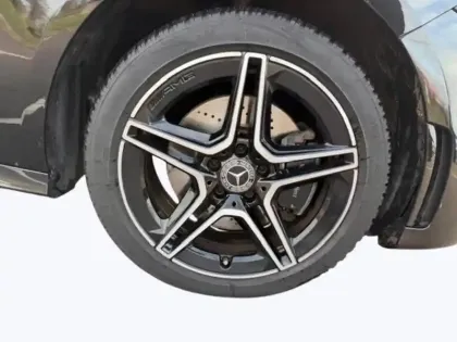 Photo 22 Mercedes Classe A Gén. IV (W177) Ph1 AMG Line 5