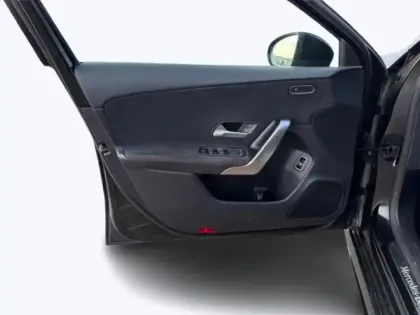 Photo 26 Mercedes Classe A Gén. IV (W177) Ph1 AMG Line 5