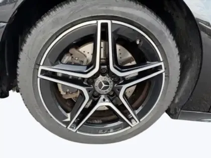 Photo 21 Mercedes Classe A Gén. IV (W177) Ph1 AMG Line 5