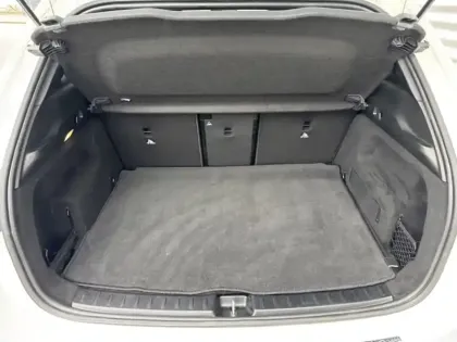 Photo 9 Mercedes GLA 200 Progressive Line