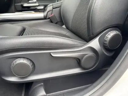 Photo 15 Mercedes GLA 200 Progressive Line