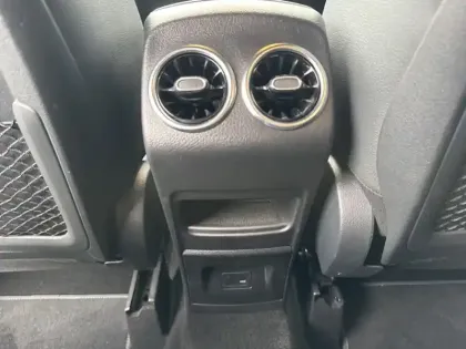 Photo 12 Mercedes GLA 200 Progressive Line