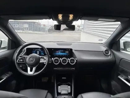 Photo 10 Mercedes GLA 200 Progressive Line