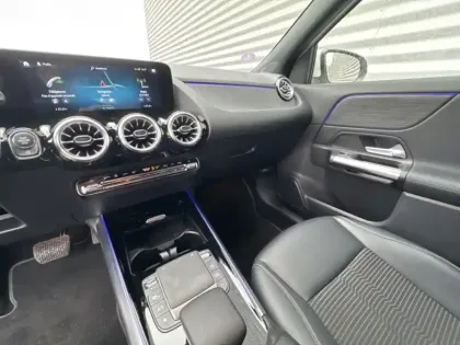 Photo 18 Mercedes GLA 200 Progressive Line