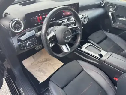 Photo 5 Mercedes Classe A 200 d AMG Line