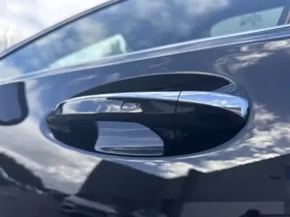 Photo 12 Mercedes Classe A 200 d AMG Line