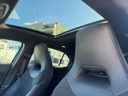 Photo 7 Mercedes Classe A 250 e AMG Line