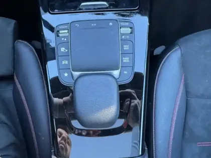 Photo 17 Mercedes Classe A 250 e AMG Line