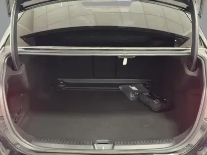 Photo 9 Mercedes Classe E  220 d AMG Line Berlin