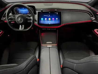 Photo 10 Mercedes Classe E  220 d AMG Line Berlin