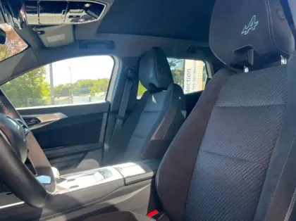 Photo 9 Renault Austral 1.2 E-Tech full hybrid 200ch Iconic esprit Alpine- 24