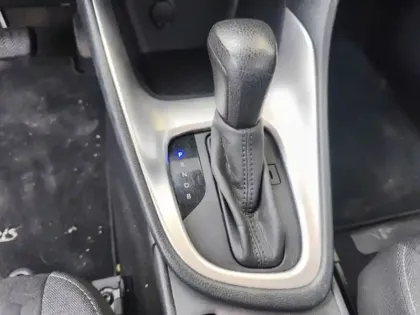 Photo 15 Toyota Yaris Hybride 116h Dynamic