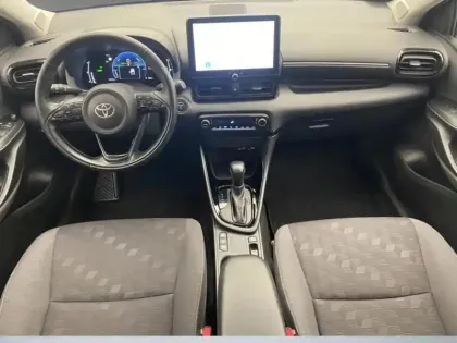 Photo 10 Toyota Yaris Hybride 116h Design PAC