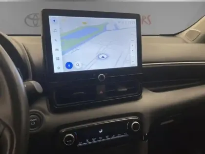 Photo 15 Toyota Yaris Hybride 116h Design PAC