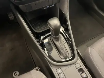 Photo 14 Toyota Yaris Hybride 116h Design PAC