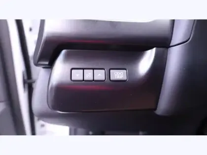 Photo 12 Lexus UX 300h 2WD Le HYBRIDE MC TECHNO