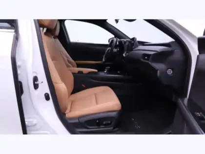 Photo 26 Lexus UX 300h 2WD Le HYBRIDE MC TECHNO