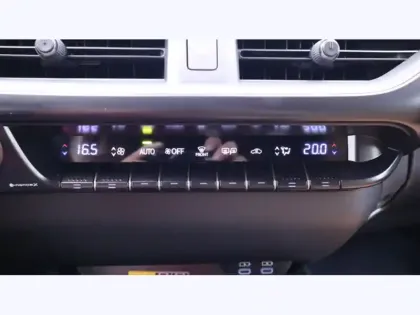 Photo 31 Lexus UX 300h 2WD Le HYBRIDE MC TECHNO