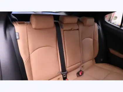 Photo 23 Lexus UX 300h 2WD Le HYBRIDE MC TECHNO