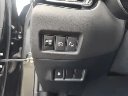 Photo 16 Toyota C-HR 1.8 HYBRIDE 122 DISTINCTIVE