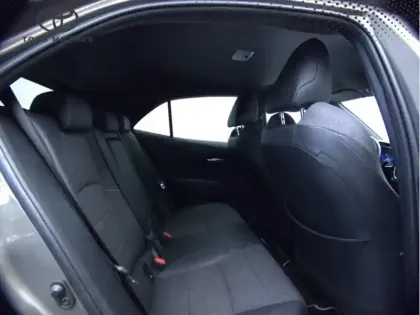 Photo 17 Toyota Corolla Hybride 140h Design