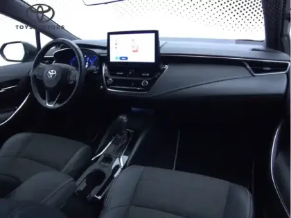 Photo 10 Toyota Corolla Hybride 140h Design