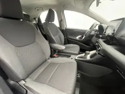 Photo 24 Toyota Yaris 116h Dynamic