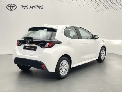 Photo 10 Toyota Yaris 116h Dynamic