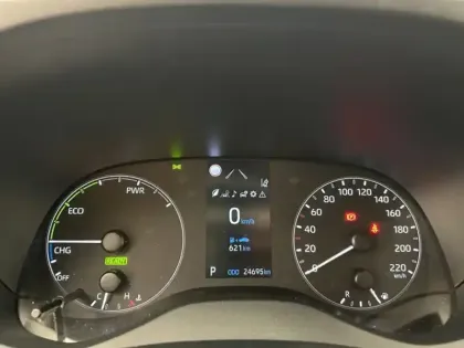 Photo 28 Toyota Yaris 116h Dynamic