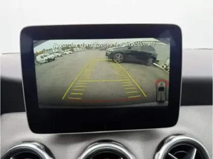 Photo 10 Mercedes GLA 200 d Sensation